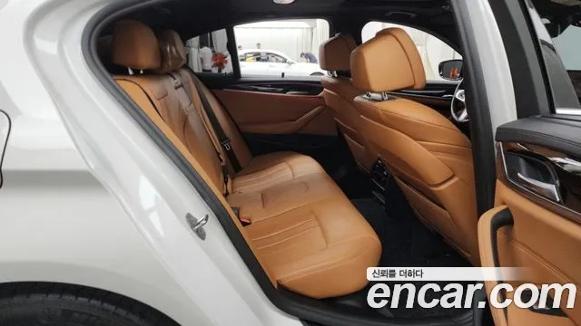 BMW 5 Series (G30) 2022 Белый из Кореи, фото 3