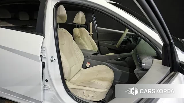 Hyundai Avante (CN7) 2022 Белый из Кореи, фото 3