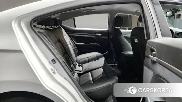 Hyundai Avante AD 2018 Белый из Кореи, фото 3