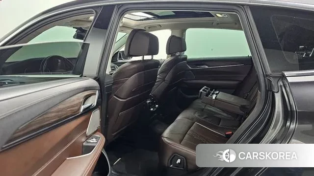 BMW 6 Series GT (G32) 2018 Серый из Кореи, фото 3