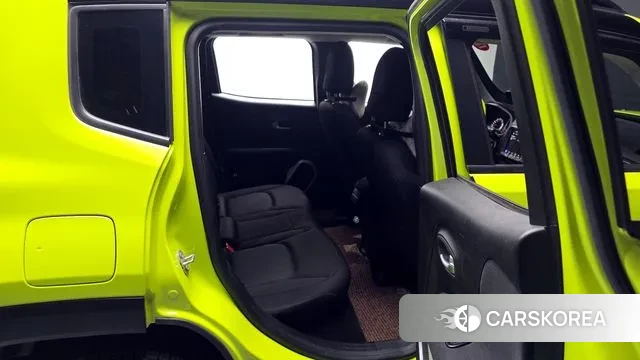 Jeep Renegade 2018 Светло-зеленый из Кореи, фото 3