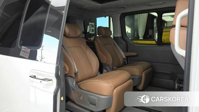 Hyundai Staria 2025 Белый из Кореи, фото 3