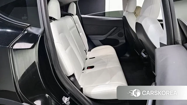 Tesla Model Y 2024 Черный из Кореи, фото 3