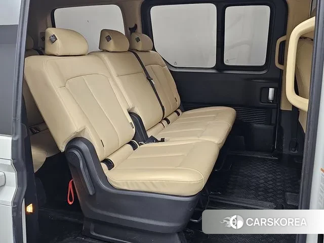 Hyundai Staria 2021 Белый из Кореи, фото 3