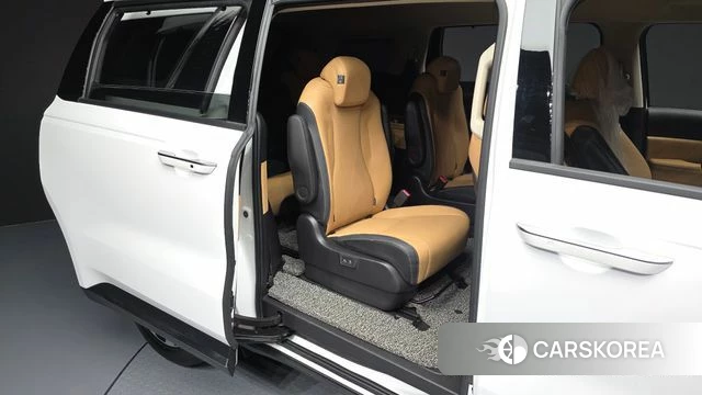Kia Carnival 4th generation 2023 Белый из Кореи, фото 3