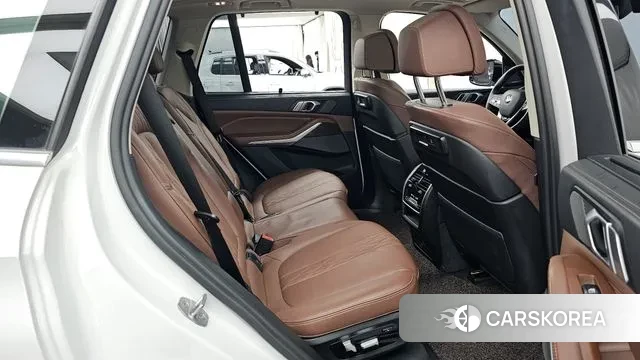 BMW X5 (G05) 2023 Белый из Кореи, фото 3