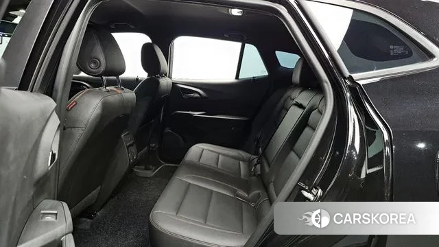 Chevrolet (GM Daewoo) Trax Crossover 2023 Черный из Кореи, фото 3