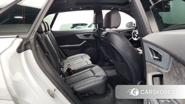 Audi Q8 (4M) 2021 Белый из Кореи, фото 3