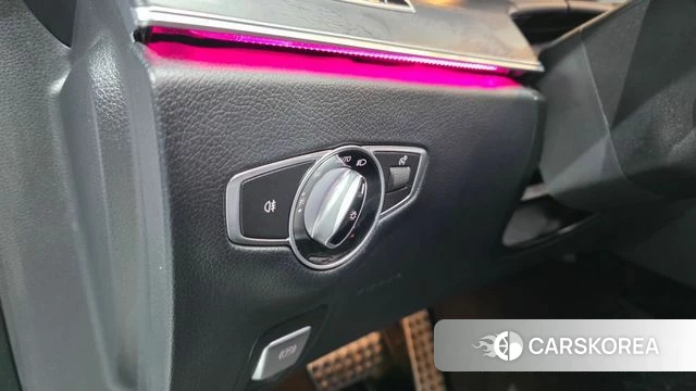 Mercedes-Benz E-Class W213 2019 Белый из Кореи, фото 3