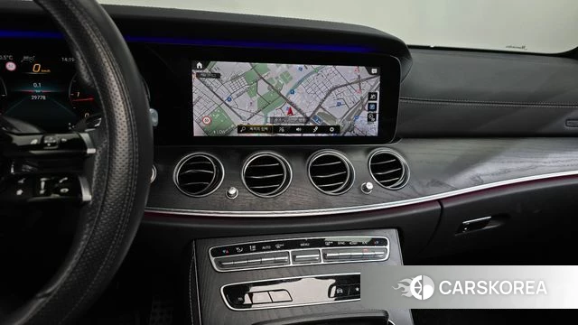 Mercedes-Benz E-Class W213 2020 Белый из Кореи, фото 3