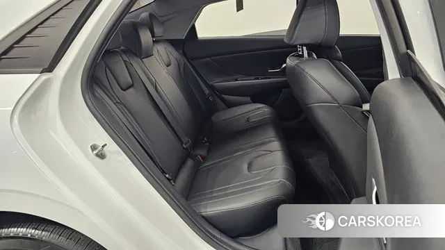 Hyundai Avante (CN7) 2021 Белый из Кореи, фото 3