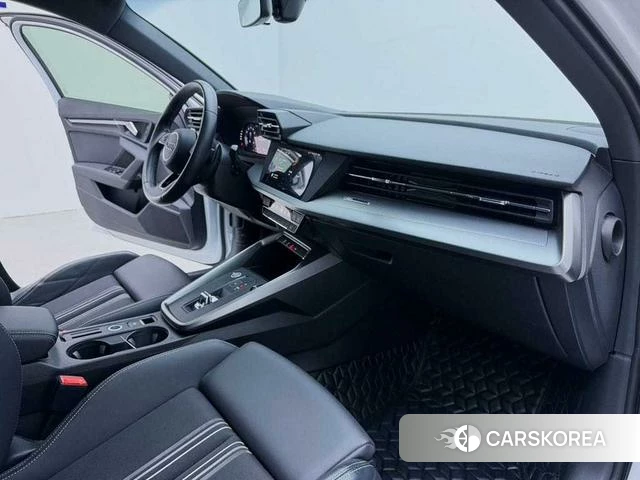 Audi A3 2022 Белый из Китая, фото 3