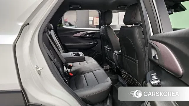 Chevrolet (GM Daewoo) Trailblazer 2023 Белый двухцветный из Кореи, фото 3