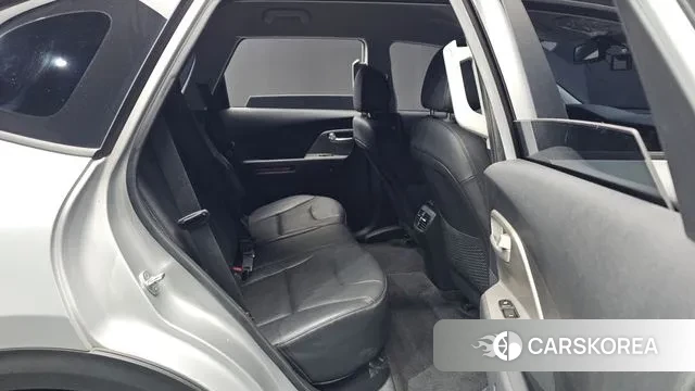 Kia Niro Plus 2022 Серебряный из Кореи, фото 3