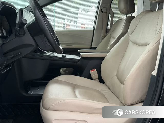 Toyota Saina 2022 Черный из Китая, фото 3