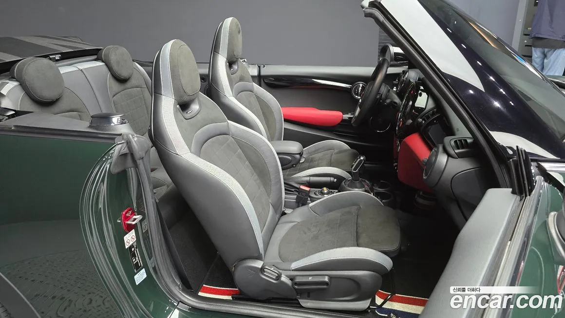 Mini Cooper S Convertible 2020 Зеленый из Кореи, фото 3