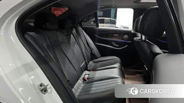 Mercedes-Benz E-Class W213 2019 Белый из Кореи, фото 3