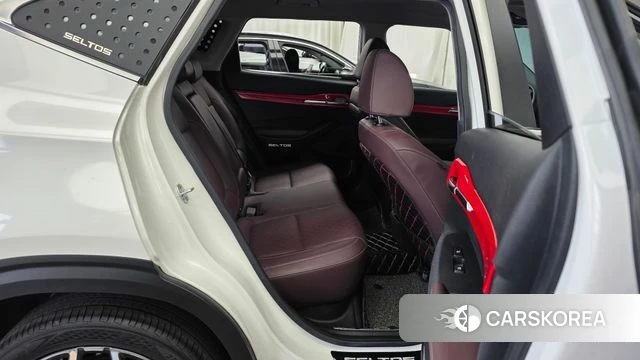 Kia Seltos 2019 Белый из Кореи, фото 3