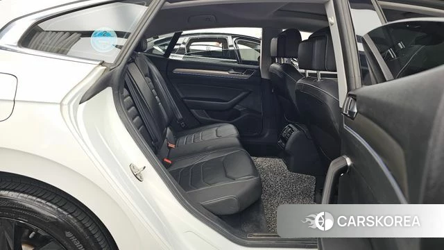 Volkswagen Arteon 2019 Белый из Кореи, фото 3