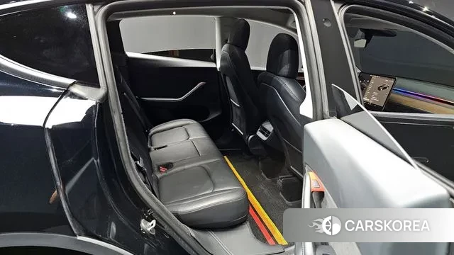 Tesla Model Y 2023 Черный из Кореи, фото 3