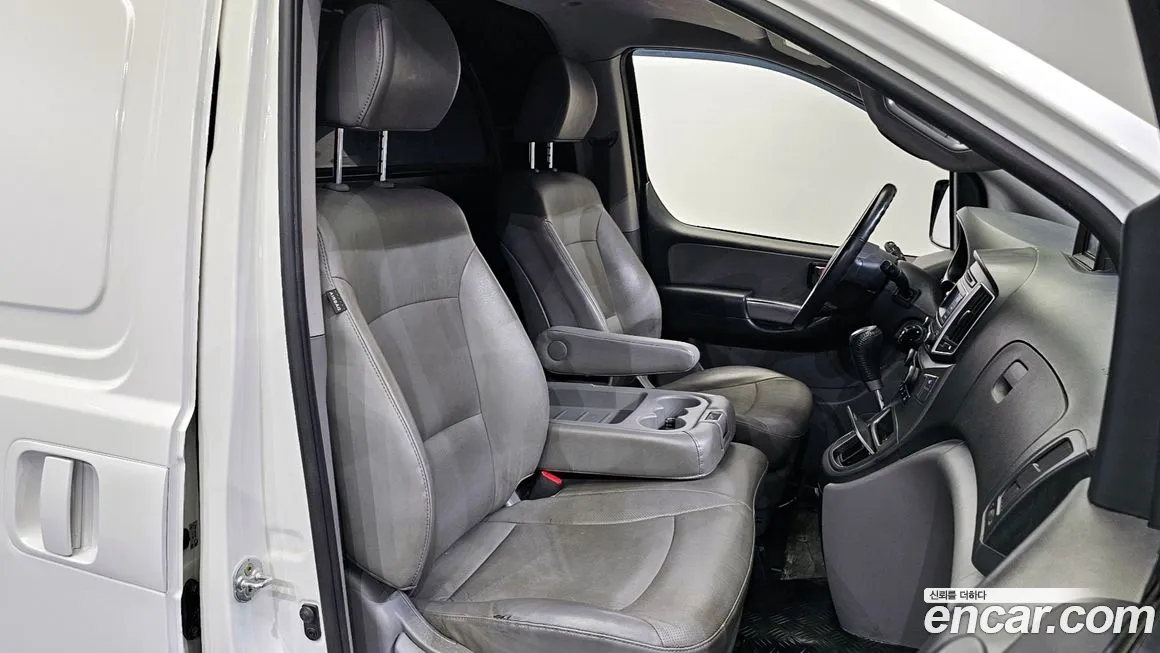 Hyundai The New Grand Starex 2018 Белый из Кореи, фото 3