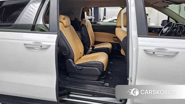 Kia Carnival 4th generation 2022 Белый из Кореи, фото 3