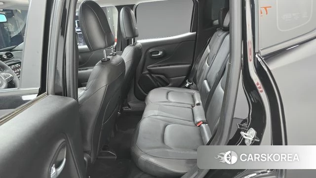 Jeep Renegade 2022 Черный из Кореи, фото 3