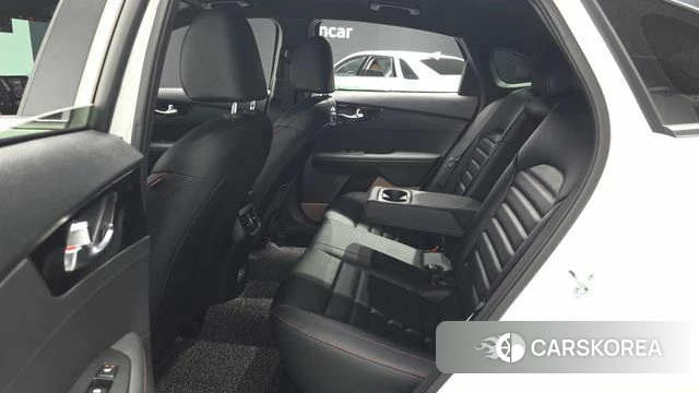 Kia The New K3 2nd generation 2022 Белый из Кореи, фото 3