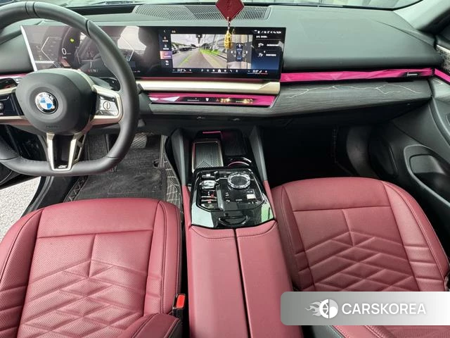 BMW 5 series 2025 Черный из Китая, фото 3