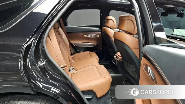 Genesis GV70 2024 Черный из Кореи, фото 3