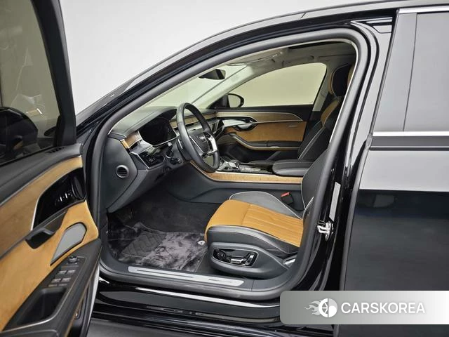 Audi A8 2022 Черный из Китая, фото 3
