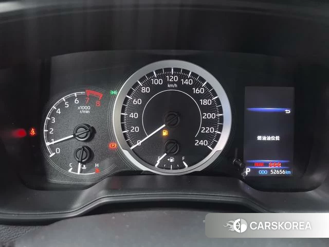 Toyota Corolla 2023 Белый из Китая, фото 3