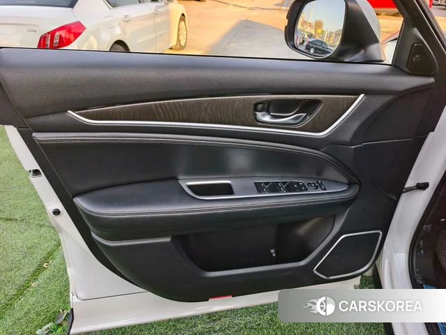 Honda Crown Road 2021 Белый из Китая, фото 3