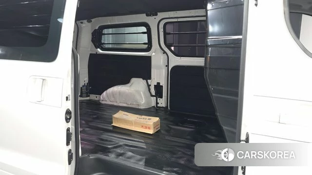 Hyundai The New Grand Starex 2021 Белый из Кореи, фото 3