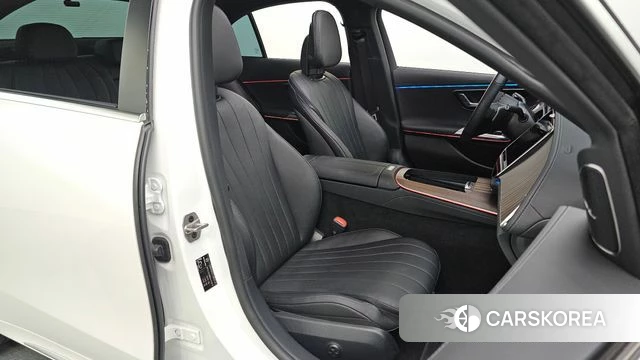 Mercedes-Benz E-Class W214 2025 Белый из Кореи, фото 3
