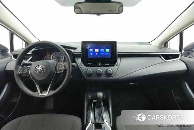 Toyota Corolla 2023 Белый из Китая, фото 3