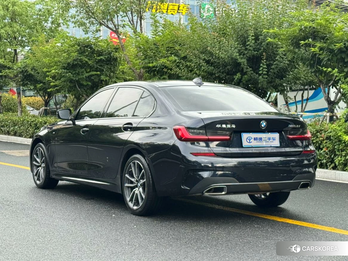 BMW 3 series 2022 Черный из Китая, фото 3