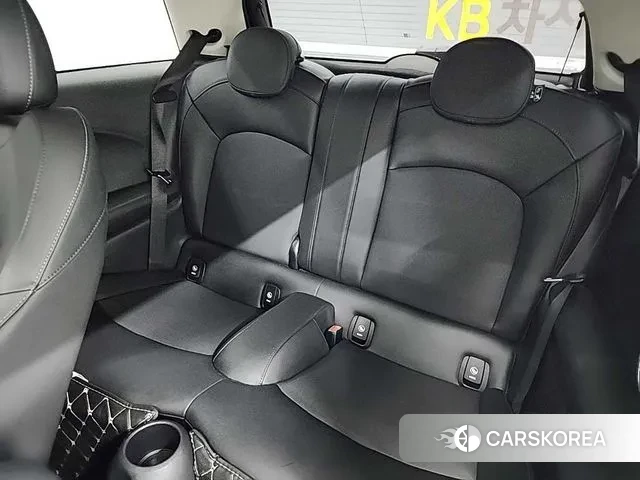 Mini Cooper 2021 Черный из Кореи, фото 3