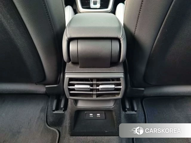 Audi A3 2023 Белый из Китая, фото 3