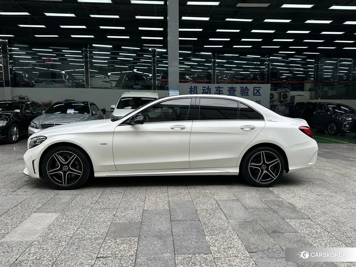 Mercedes-Benz Class C 2020 Белый из Китая, фото 3