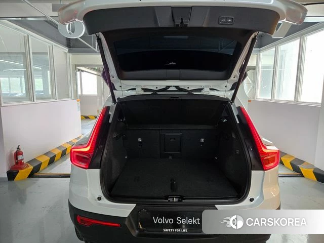 Volvo XC40 2026 Белый из Кореи, фото 3