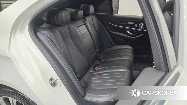 Mercedes-Benz E-Class W213 2021 Белый из Кореи, фото 3