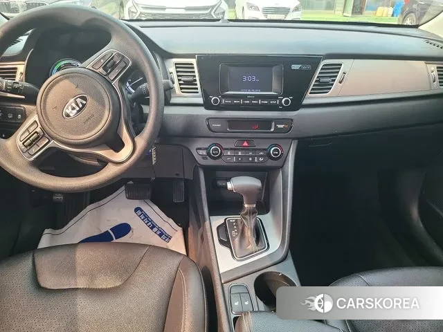 Kia Niro 2018 Серебряный из Кореи, фото 3