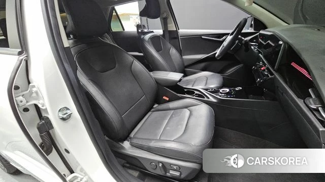 Kia Di Ol Nu Niro 2022 Белый из Кореи, фото 3