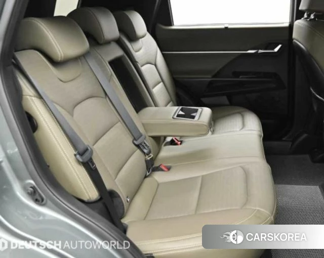 Ssangyong Torres 2023 Темно-зеленый из Кореи, фото 3