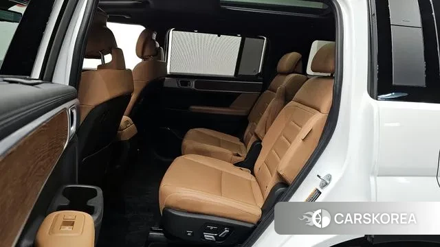 Hyundai Santa Fe (MX5) 2023 Белый из Кореи, фото 3