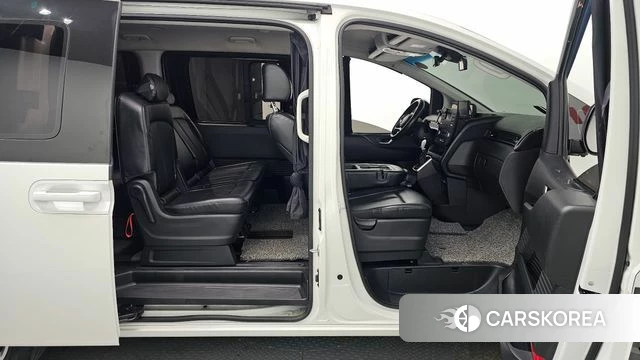 Hyundai Staria 2021 Белый из Кореи, фото 3