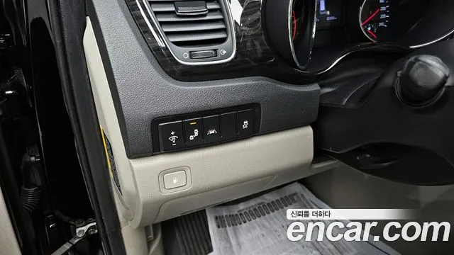 Kia The New Carnival id 2483923 из Кореи 3