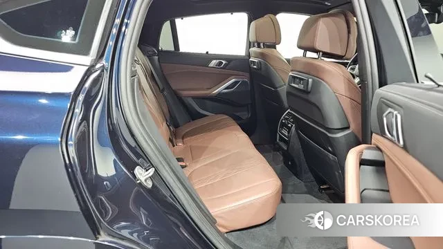 BMW X6 (G06) 2022 Черный из Кореи, фото 3