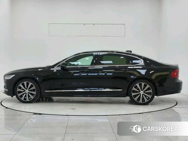 Volvo S90 2024 Черный из Китая, фото 3
